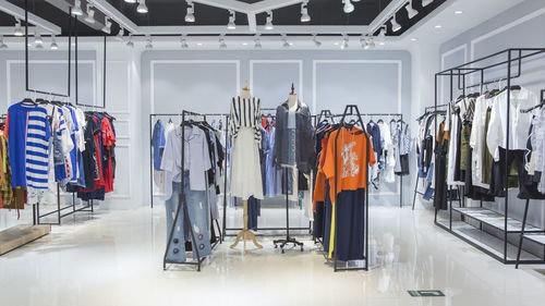 服裝店新手進貨渠道與服裝批發注意事項